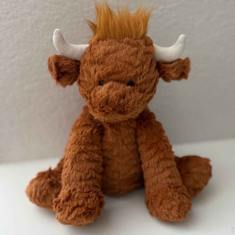 Authentic NWT Jellycat FUDDLEWUDDLE HIGHLAND COW Medium Retired Plush ONLY ONE